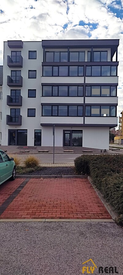 Predáme 3-izb. holobyt v Galante (74,90 m2) na ulici Esterházyovcov za 135 000 EUR-14