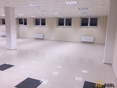 EXKLUZÍVNA ponuka nájomných kancelárskych a obchodných priestorov v novom OC SEREĎ-10