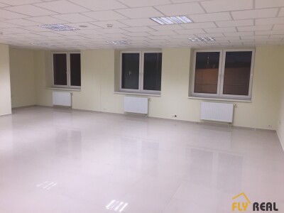 EXKLUZÍVNA ponuka nájomných kancelárskych a obchodných priestorov v novom OC SEREĎ-28