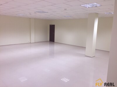 EXKLUZÍVNA ponuka nájomných kancelárskych a obchodných priestorov v novom OC SEREĎ-29