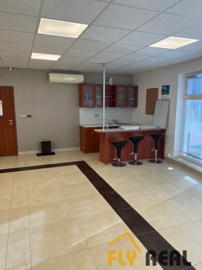 Prenajmeme kancelárske priestory v Galante (na prízemí)-7