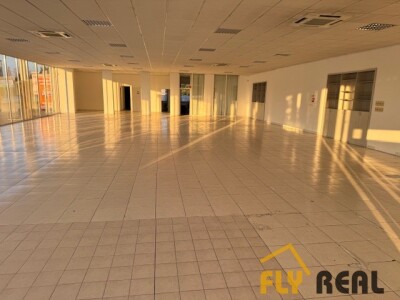 PRENÁJOM PODNIK. PRIESTOROV v rozlohe až 425 m2 v SEREDI na prízemí  za  1 800 EUR/mes. bez energií + DPH! (+VIDEO)-3