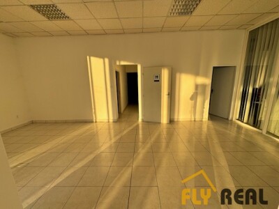 PRENÁJOM PODNIK. PRIESTOROV v rozlohe až 425 m2 v SEREDI na prízemí  za  1 800 EUR/mes. bez energií + DPH! (+VIDEO)-5